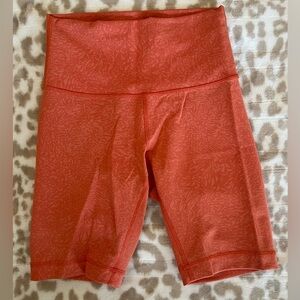 Lululemon Wunder Train High Rise Short 8", Size 4